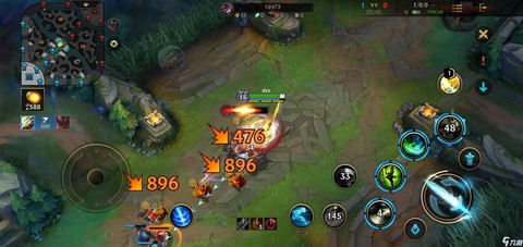 英雄联盟手游如何发动作