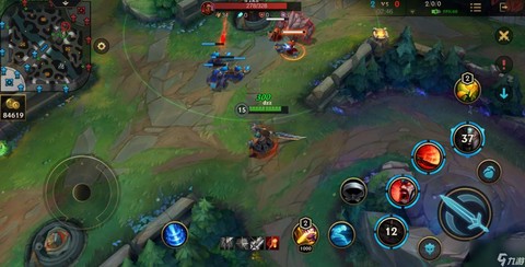 英雄联盟手游如何发动作[图2]